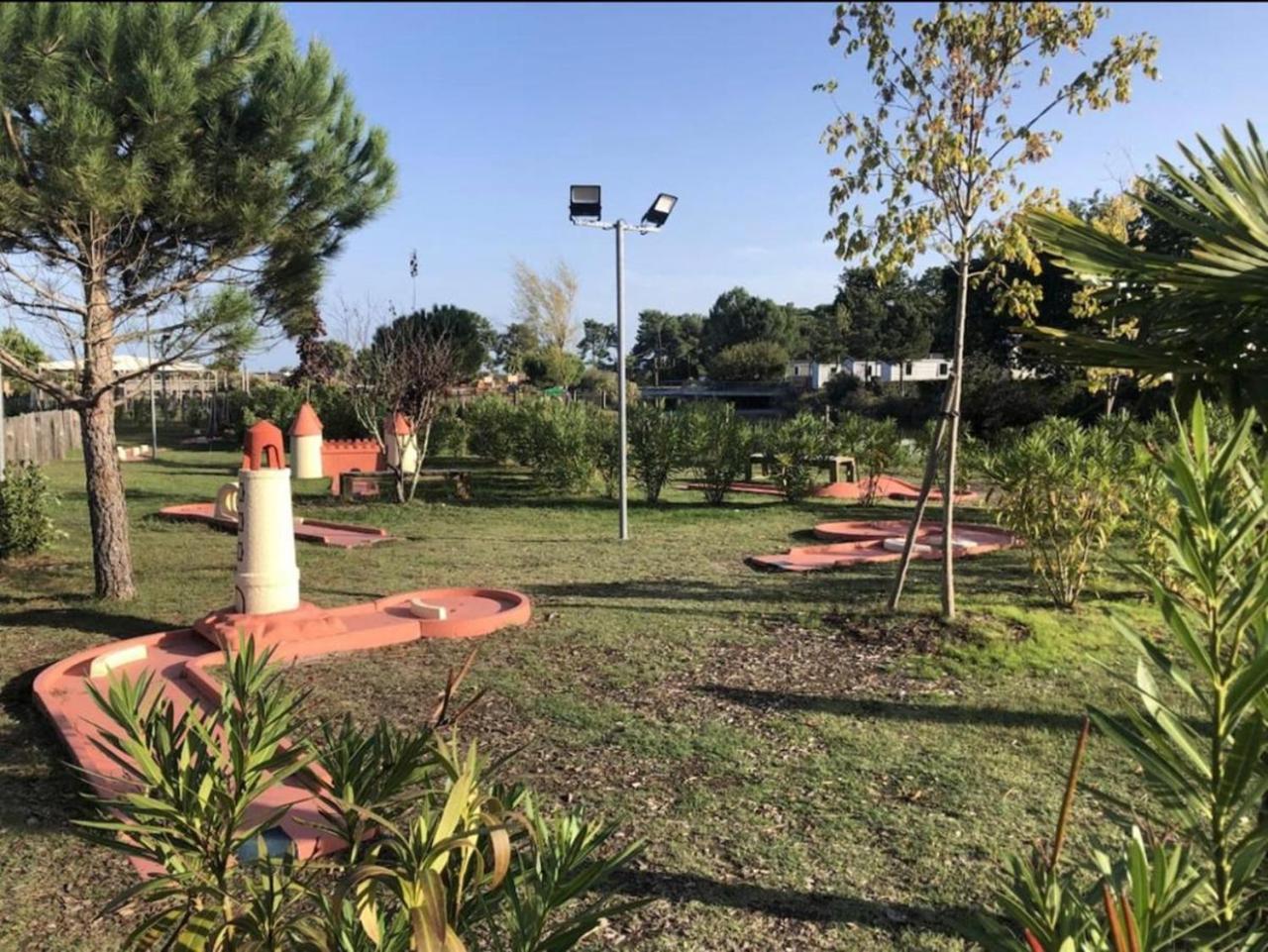 Mobil Home Tout Confort Camping Les Viviers Cap Ferret Lège-Cap-Ferret Εξωτερικό φωτογραφία